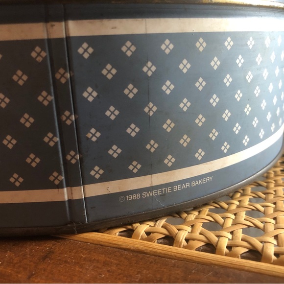 1988 Country Goose Sweetie Bear Bakery Round Tin - Picture 6 of 11